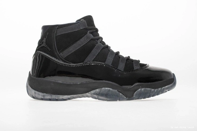 Jordan 378037-005 Air Retro Gown and 11 Cap 1118